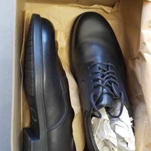 Brand New Rockport Men Shoe Size 8 Model M9408